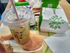 -德克士(虹桥火车站店)