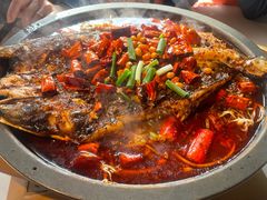 -鸣记脆皮烤鱼(三八广场店)