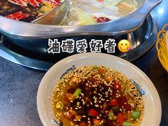 -何氏串串香火锅(翠亨店)
