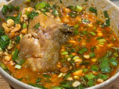 -肖肖酸萝卜鱼火锅(总店)