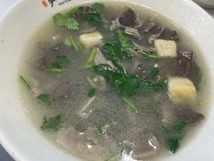 招牌鸭血粉丝汤-百年尹氏汤包(湖南路狮子桥店)