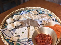 -包整·丝娃娃(一览甲秀楼风景店)