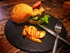 -HIGH FIVE哈福手工汉堡(桂林路店)