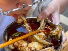 -鸿顺老铁锅美蛙鱼府(解放碑店)