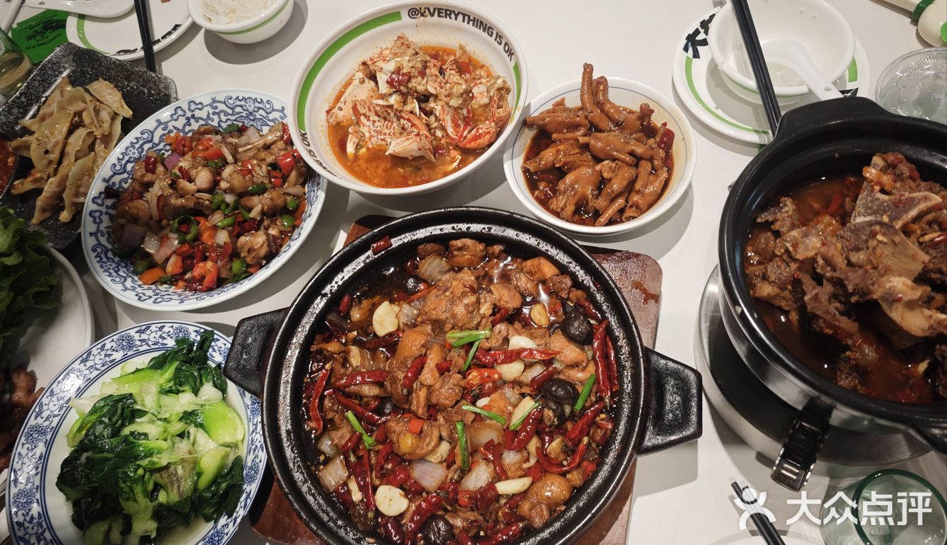 德镇的欧记大排档，真的很值得来我们一行人十几个