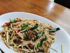 酸萝卜金针菇-易老头三样菜(南滨路总店)