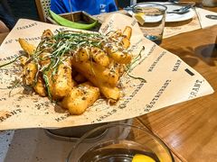 -Mark&Mars Restaurant