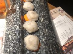 干贝咸蛋黄虾滑-哥老官重庆美蛙鱼头(西湖银泰十一哥店)