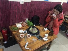 -阿婆情腊排骨火锅(金虹路店)