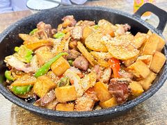 -老钟家烤羊排·敦伊阁清真餐厅胡羊焖饼