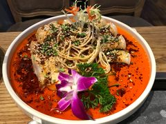-三人行骨头王火锅(长寿店)
