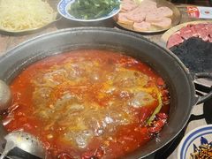 -旧街市鲜货老火锅(大光路店)