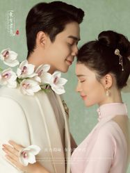 -雪中彩影婚纱摄影·微光艺术中心