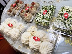 -白玉兰食品甜凤店(合生汇店)