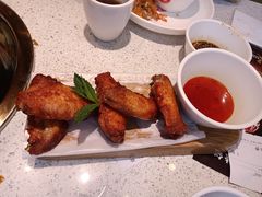 香草烤鸡翅-老佛爷铜炉蛙锅(海岸城店)