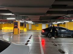 -中山公园-龙之梦停车场