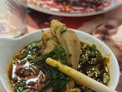 -尚尚仙·酸汤猪手·猪肚鸡火锅(华联万柳购物中心店)