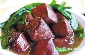 Stir-fried Chives with Red Pepper