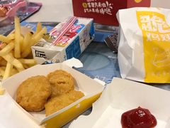 -麦当劳(轻轨曹杨路店)