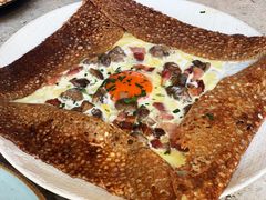 鸡蛋蘑菇熏肉荞麦可丽饼-RAC BAR(安福路店)