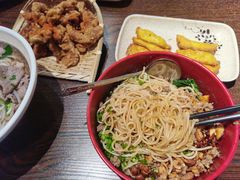 -爆炸头阿姨小四川正宗川味小吃(无任何分店)