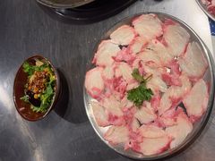 -鹿鸣山草本茶香火锅(园西路店)