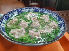 三鲜牛肉馄饨-老新隆牛肉锅贴(新街口店)