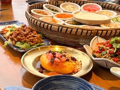 -包整·丝娃娃(一览甲秀楼风景店)