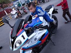 -德克士(亚中商城店)