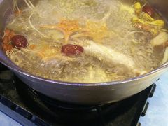 -千岛蚝高压锅生蚝·人参火锅(白云万达店)