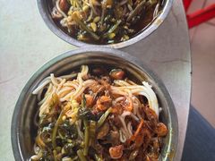 -灵山卢梅燕粉店