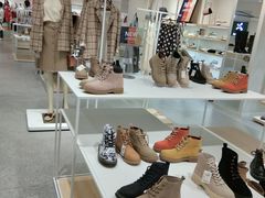 -hotwind热风(世纪东方广场店)