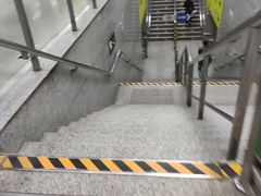 -陆家浜路(地铁站)