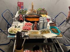 -鹿鸣山草本茶香火锅(园西路店)