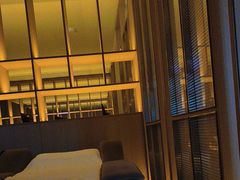 -涨巢·潮玩水疗局