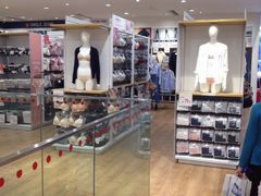 店内环境-优衣库(广州恒宝广场店)