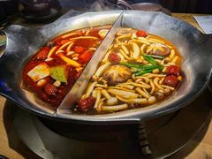 台式麻辣锅-湊湊火锅·茶憩(杭州湖滨银泰in77店)