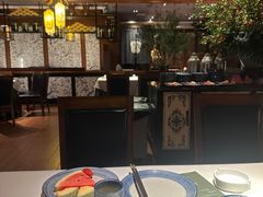 -八府香鸭·啫啫煲(华山路店)