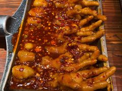 火辣鸡爪-恩你小木屋米酒店(安盛店)