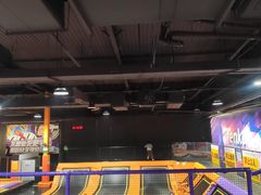 -Tenker Club弹刻极限主题公园 · 蹦床 · 团建 · 生日派对(大关店)