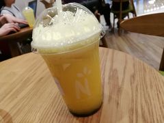 鲜橙雪梨奇异果-Natural Moment天然果汁(天汇广场igc店)