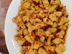 宫爆鸡丁-巷子深菜馆·津门肘子(滨海店)