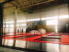 -莱茵体育生活馆