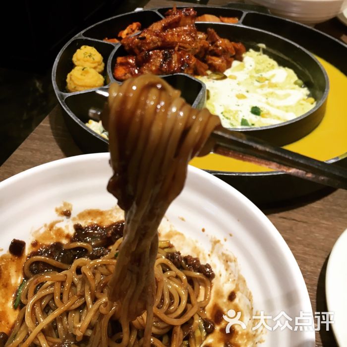 火炉火烤肉61芝士排骨(悠唐购物中心店)-炸酱面图片-北京美食-大众