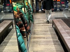 -伦敦比斯特购物村