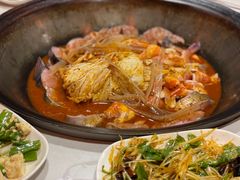 -小火炕铁锅炖鱼
