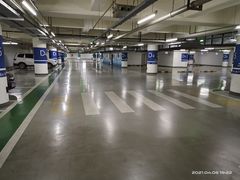 场地-金融街购物中心停车场