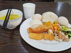 -闫家驴肉老店(华电一校店)