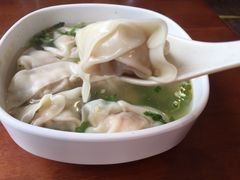 -南城香·饭香串香馄饨香(红军营店)