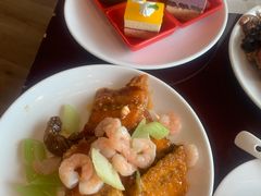 小慕斯蛋糕-荣誉国际酒店-云顶旋转餐厅